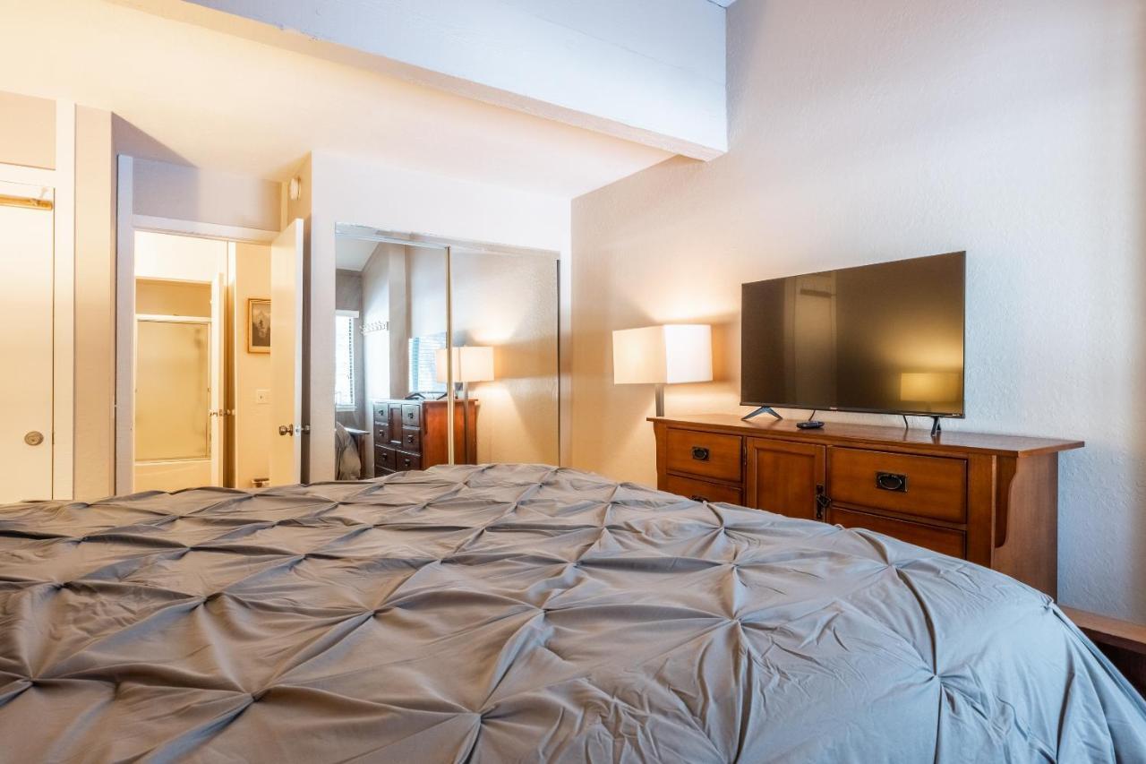 New Listing 2 Bedroom And Loft 2 Bath Summit E Bldg 16 Sleeps 8 Steps To Eagle Chair 15