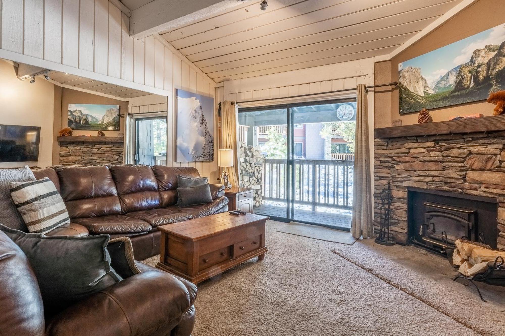 New Listing 2 Bedroom And Loft 2 Bath Summit E Bldg 16 Sleeps 8 Steps To Eagle Chair 15 Vakantiehuis Mammoth Lakes